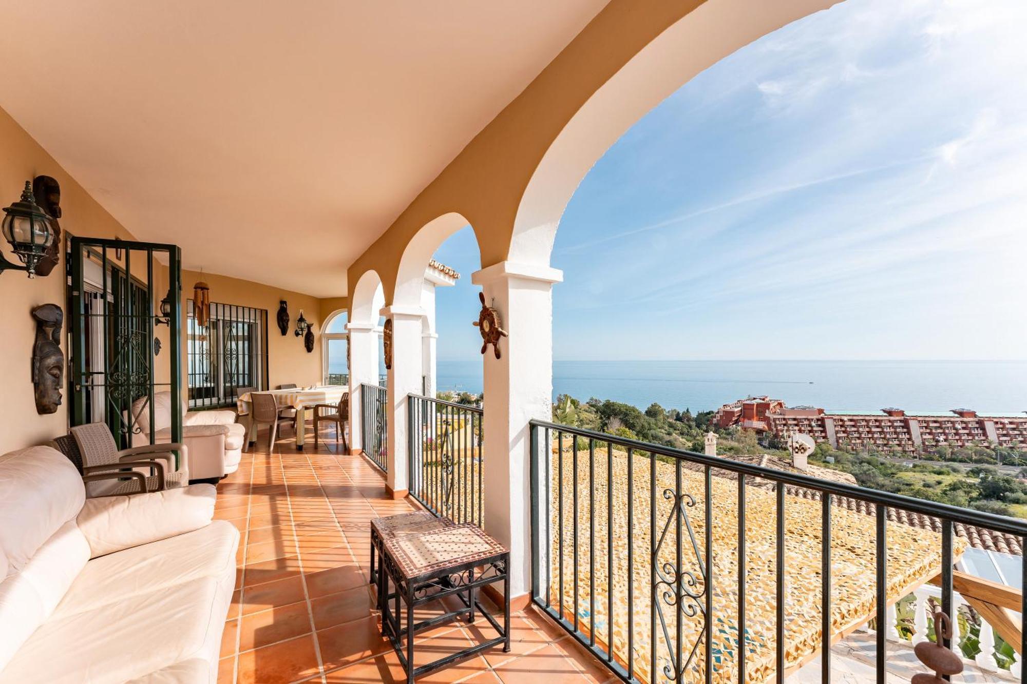 Villa Magica Andalucian Charm Бенальмадена Экстерьер фото